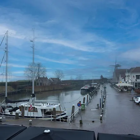 “威廉斯塔德瓦彭酒店” 酒店 威廉斯塔德