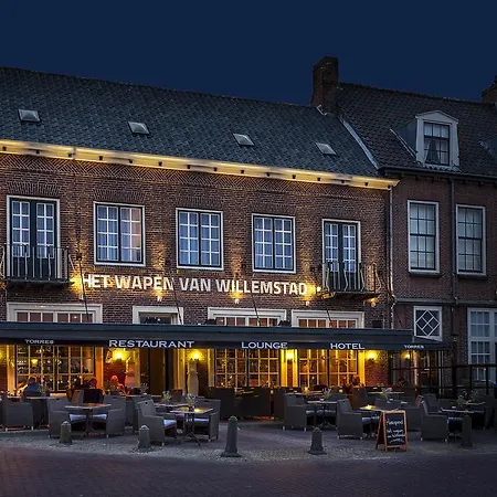 “威廉斯塔德瓦彭酒店”