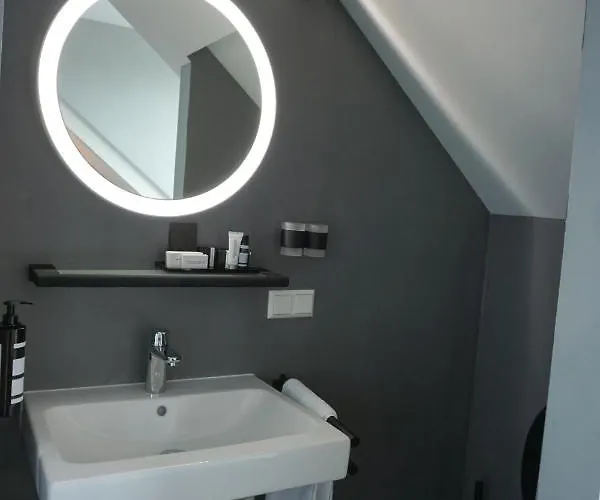 “威廉斯塔德瓦彭酒店”