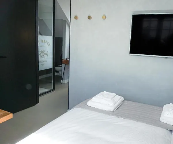 “威廉斯塔德瓦彭酒店” 酒店 威廉斯塔德