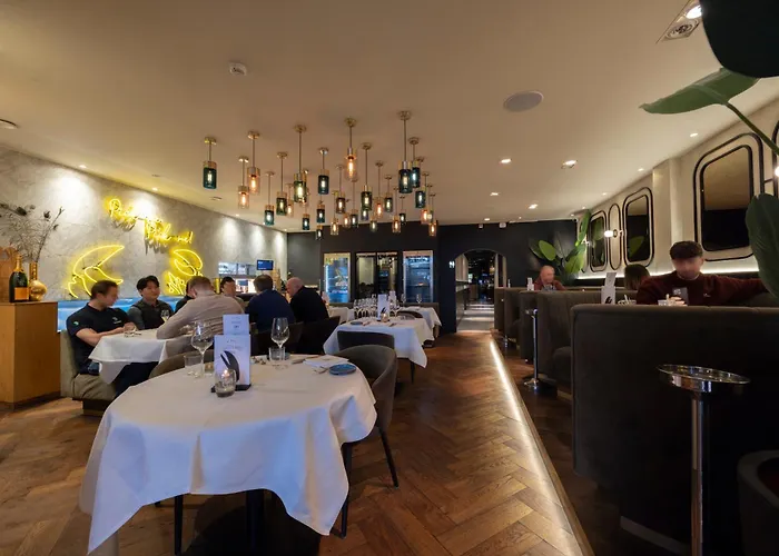 酒店 “威廉斯塔德瓦彭酒店” 3*