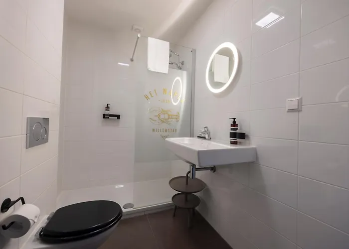 “威廉斯塔德瓦彭酒店” 酒店 3*