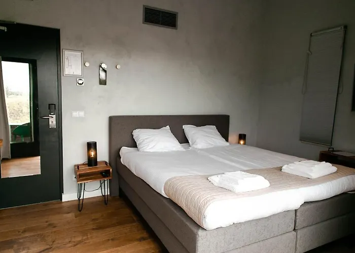 “威廉斯塔德瓦彭酒店” 3*